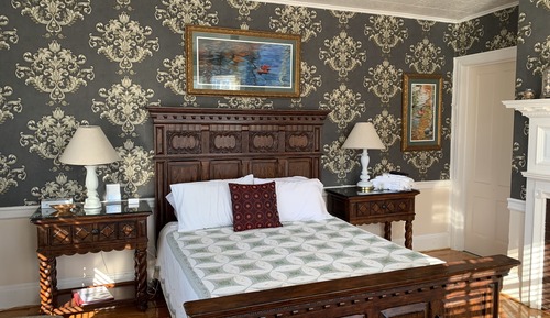 Deluxe Room, 1 Queen Bed