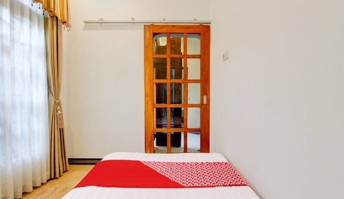 Economy Single Room