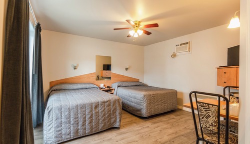 Classic Room, 2 Double Beds, Ground Floor