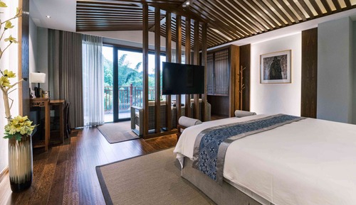 Southeast Asian Style Suite