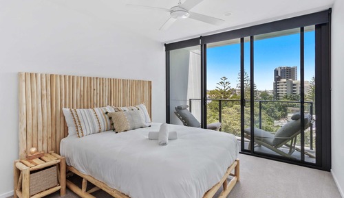 Two Bedroom Two Bathroom Ocean View Apartment - Level 5
