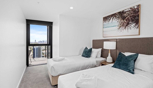 Two Bedroom Two Bathroom Ocean View Apartment - Level 24