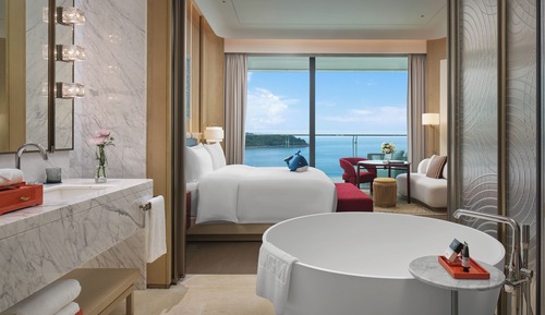Room, Sea View