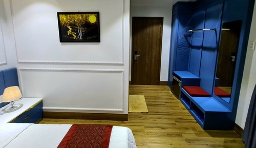 Luxury Single Room