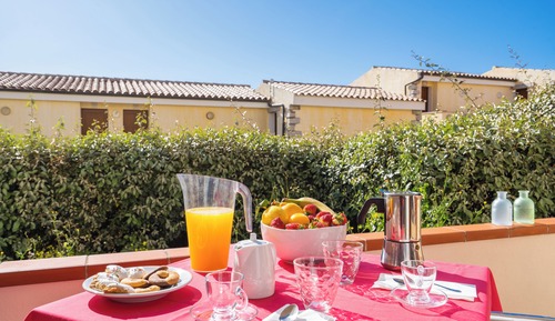Apartment, Garden View