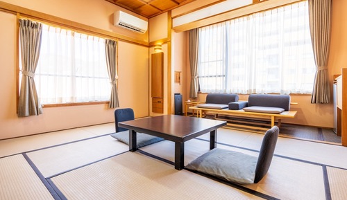 Economy Suite