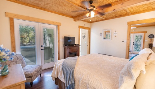 Duplex, Private Bathroom, Courtyard View (Garden Suite)