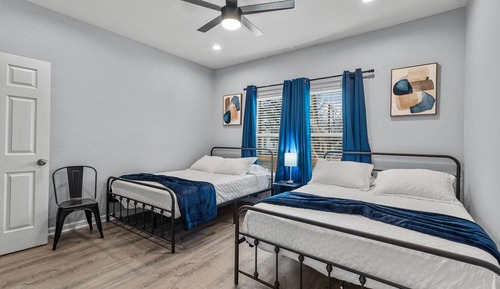 House (4 Bedrooms)
