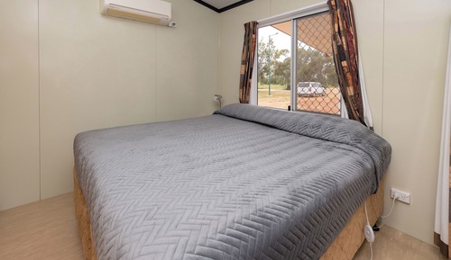 Standard Patio 1 Bedroom Cabin