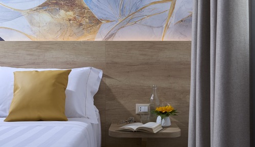 Deluxe Double Room, Garden View