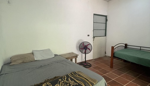 Economy Triple Room