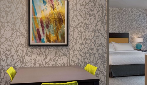 Suite, 1 King Bed, Accessible (Hearing, 2 Room)
