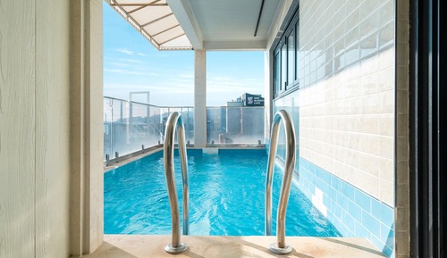 Basic Room, 1 Bedroom (201(Additional fee incurred for pool))