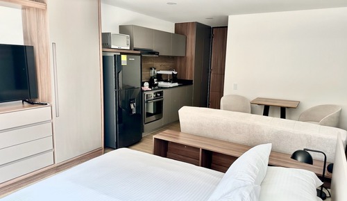 Senior Apartment (EE03I)