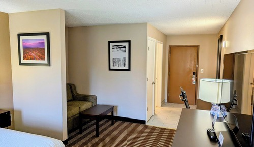 Deluxe Room, 1 Queen Bed, Non Smoking