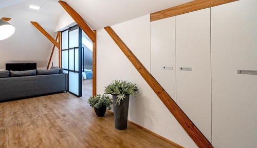Family Apartment (Number 6)