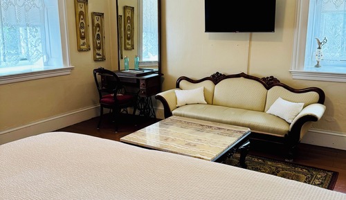 Single Room, 1 King Bed