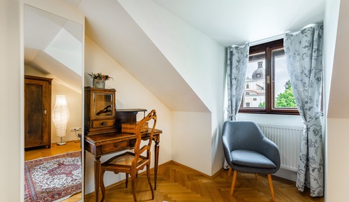 Standard Double Room, 1 King Bed, Courtyard View