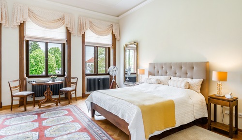 Deluxe Double Room, 1 King Bed, Courtyard View
