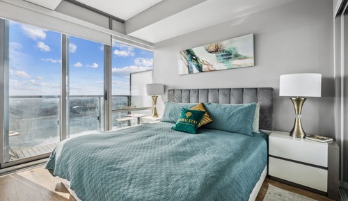 Elite Apartment, 3 Bedrooms, Balcony, Lake View