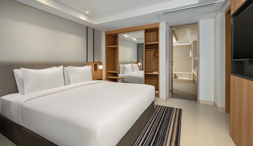 Suite, 1 Bedroom (Free Breakfast)