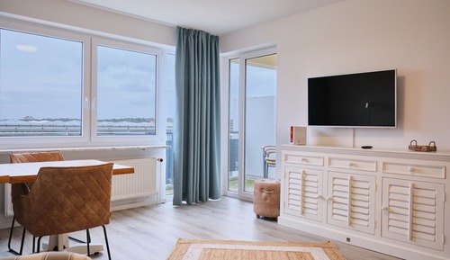 Apartment, 1 Queen Bed, Non Smoking, Balcony
