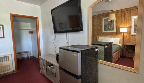 Room, 1 Queen Bed, Non Smoking