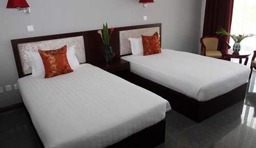 Superior Twin Room, Patio, City View