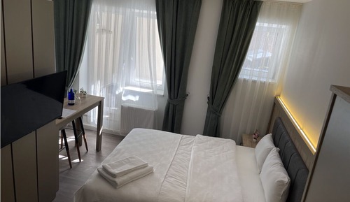 Junior Apartment