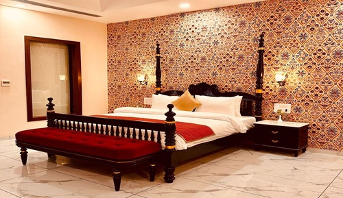 Royal Room