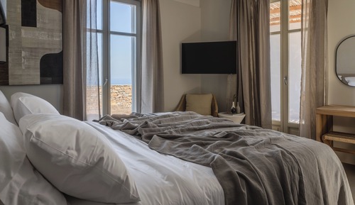 Petit Double Room with Terrace