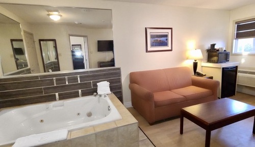 Deluxe Suite, 1 King Bed