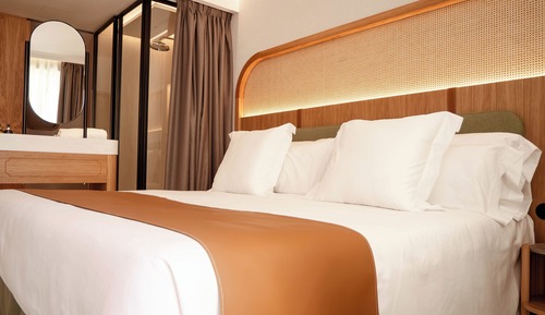 Deluxe Room, Terrace, Garden View