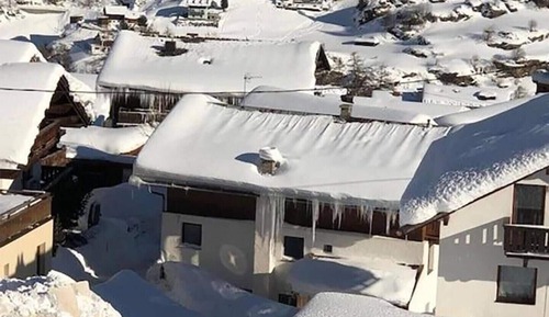 Double Room, 1 Double Bed, Mountain View, Slope side