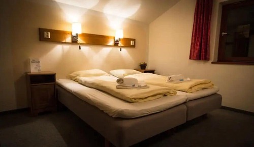 Double Room, 1 Double Bed, Mountain View, Slope side