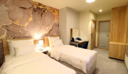 Economy Twin Room
