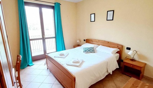 Classic Room, Balcony, Hill View