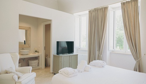 Classic Room, Garden View