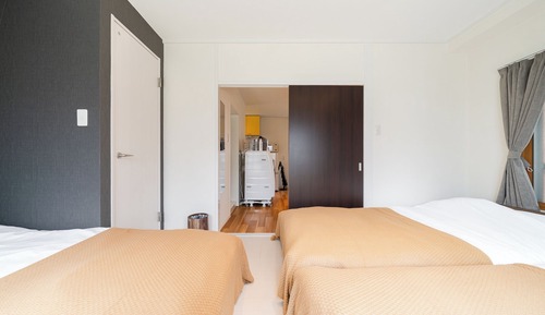 Room 301, non-smoking