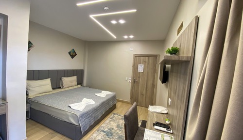 Deluxe Double Room, 1 King Bed, Terrace, City View