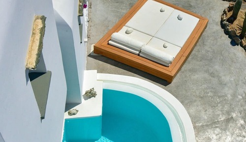 Exclusive Studio Suite