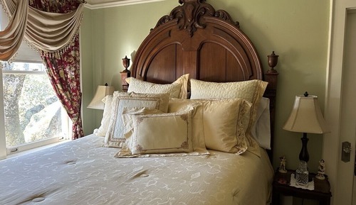 Traditional Room