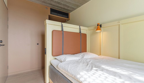 Double Room (Compact)