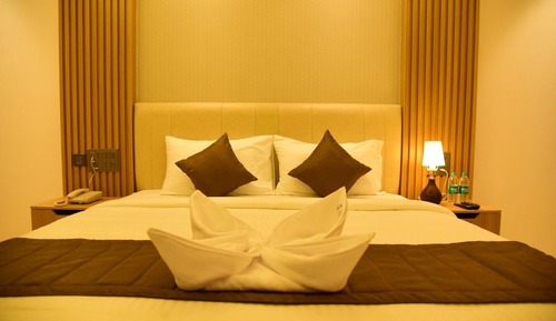 Luxury Studio Suite, City View