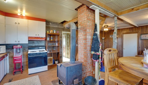 House (4 Bedrooms)