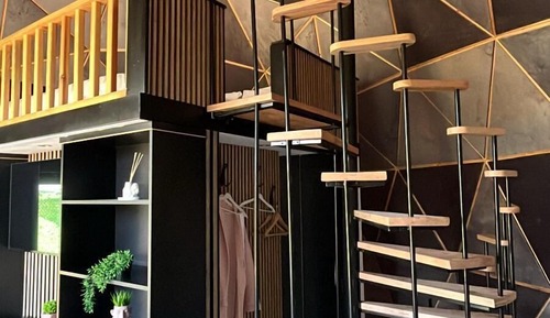 Romantic House, Jetted Tub, Mountain View