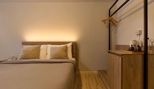Standard Queen Room