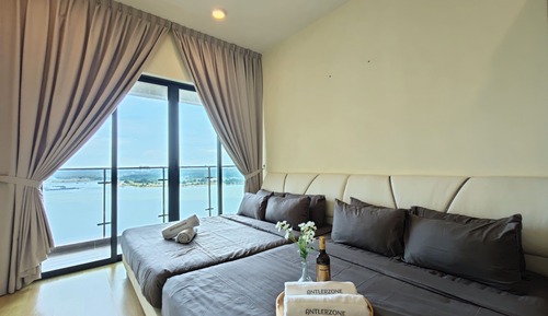 Exclusive Apartment, Sea View