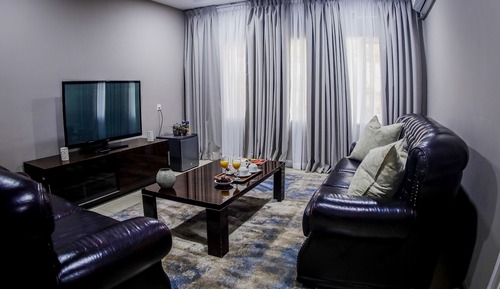 Luxury Suite