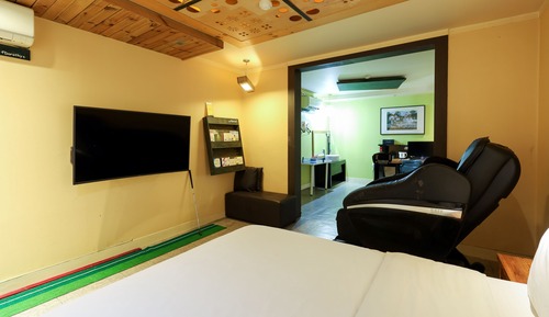 Deluxe Suite